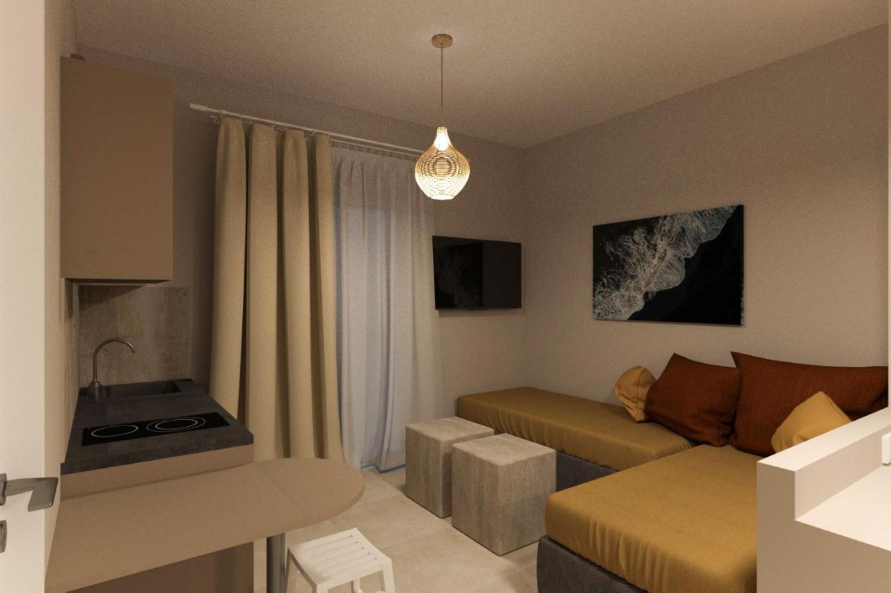 Likio Studios Batsi  Luaran gambar